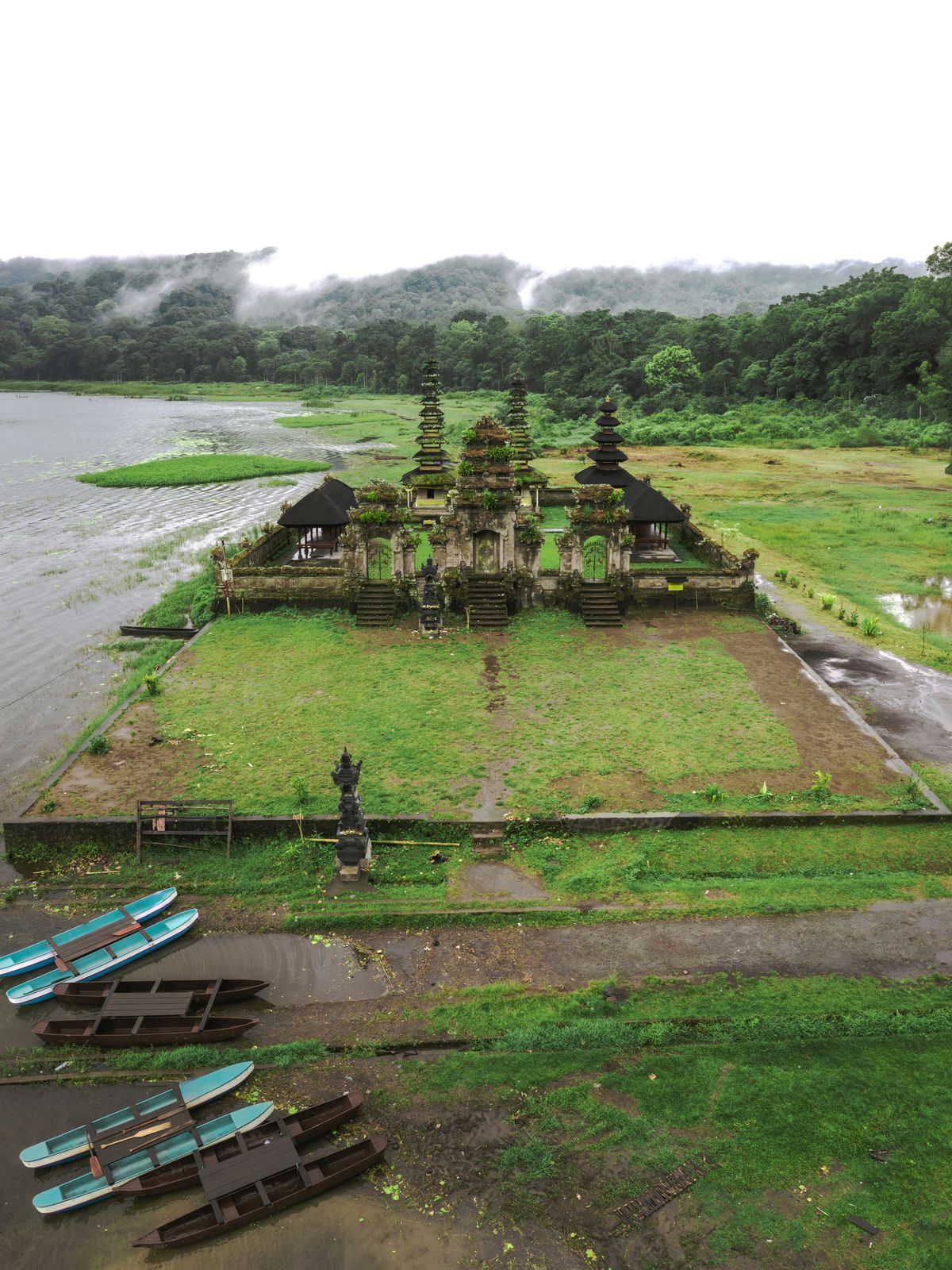 Lake Tamblingan in the misty Munduk highlands