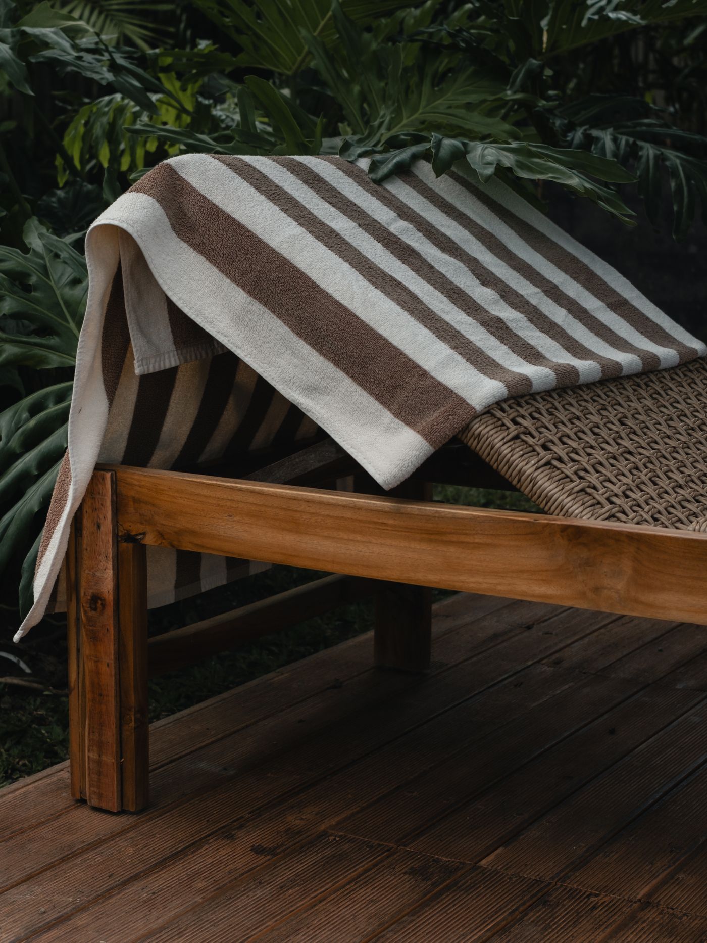 Kaulu furniture styling in Bali, frame 8