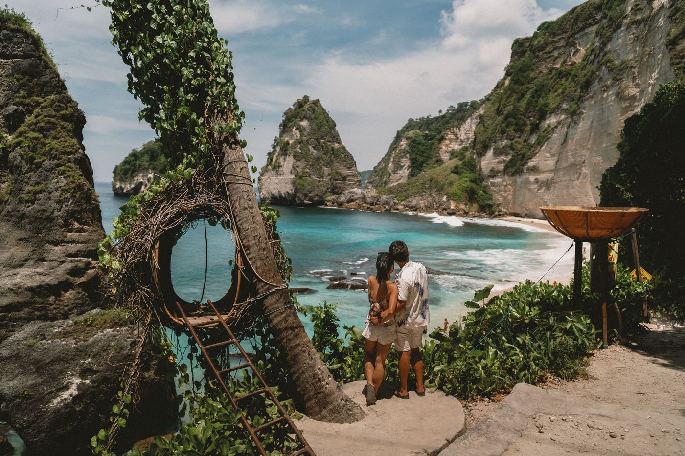 Nusa Penida couple journey of Sze across Atuh, Diamond Beach, and Broken Beach