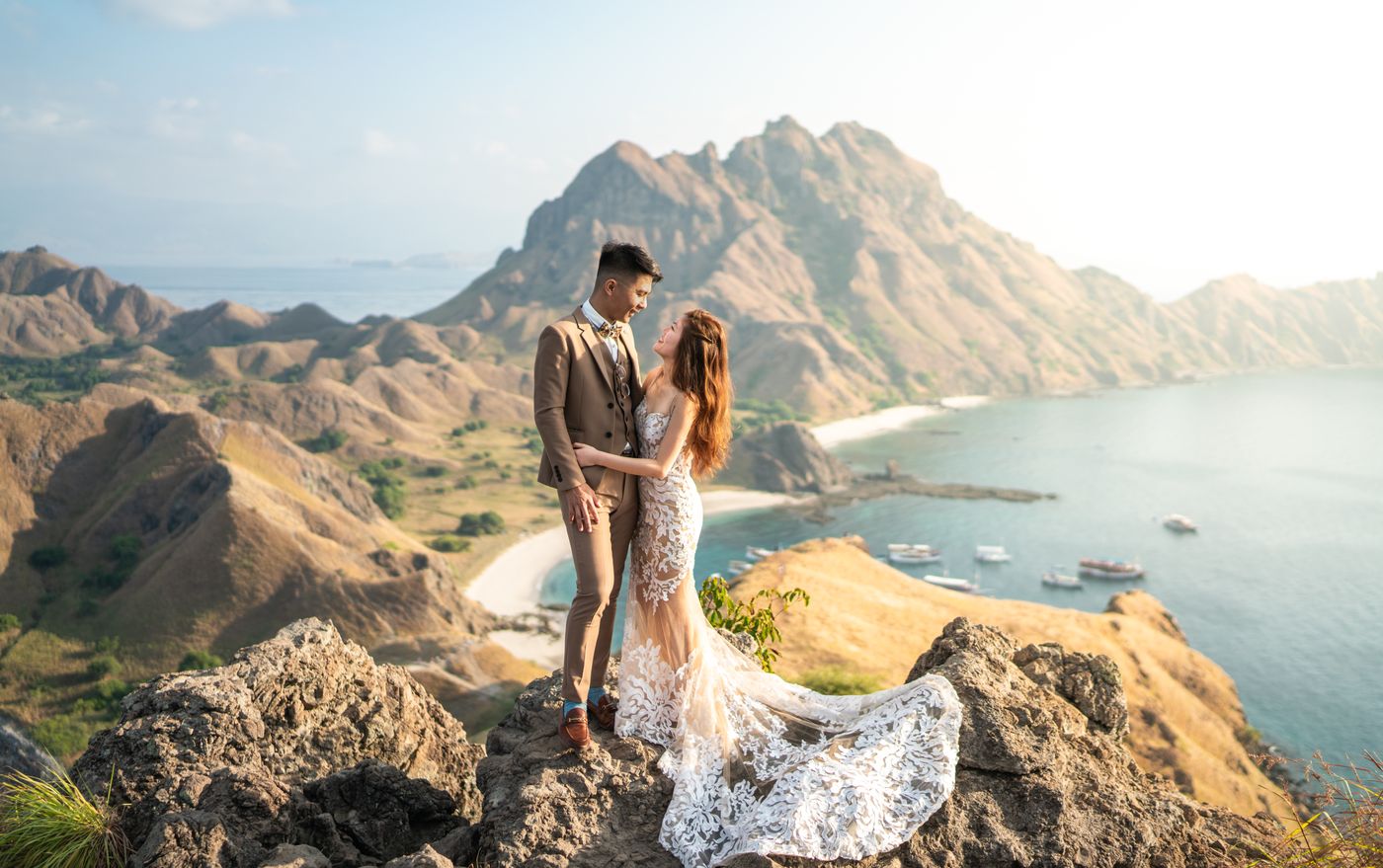 Prewedding of Sophia and Goh Cheng En across Labuan Bajo and Nusa Penida
